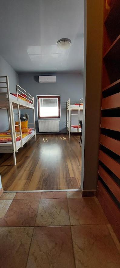 Bordany Hostel Kültér fotó