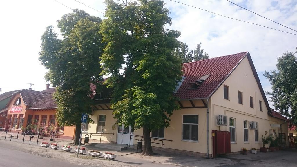 Bordany Hostel Kültér fotó
